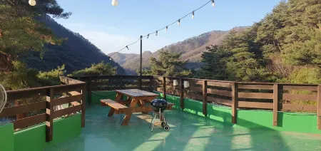 Jecheon Pentel House