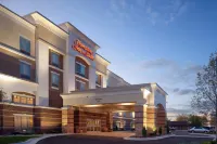 Hampton Inn & Suites Saginaw - parking