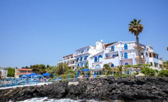 Kalos Hotel