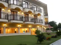 Caria Hotel - Bintang 3