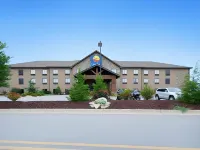 Comfort Inn & Suites فنادق في Blue Ridge