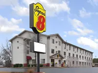 Super 8 by Wyndham Hot Springs Hotels in Hot Springs