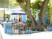 Blue Lake - parking