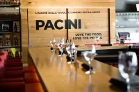 Holiday Inn & Suites CALGARY SOUTH - CONFERENCE CTR by IHG - bar