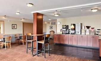 Super 8 by Wyndham Monticello