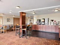 슈퍼 8 바이 윈덤 몬티첼로 몬티첼로 버팔로 호텔