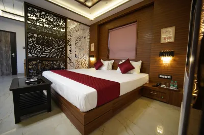 Ivy Nirvana Hotels in Лакхисарай