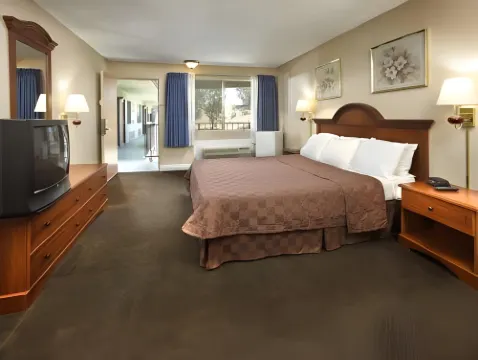 Motel 6 Redlands, CA