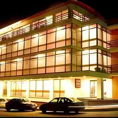 Santa Fe Hotel Exterior