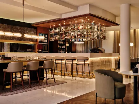 Radisson Blu Hotel, Krakow Отели рядом с достопримечательностью «Галерея польского искусства XIX века»