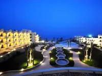 Life Resorts Coral Hills Beach & Spa Hotels near Qusier Castle