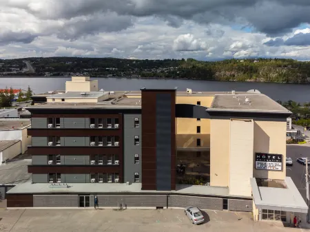 Hotel Chicoutimi, affilié à Hyvi