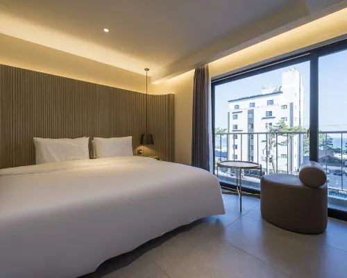 Ulsan Jinha Brown Dot Jinha Beach Branch Hotels near Ganjeolgot
