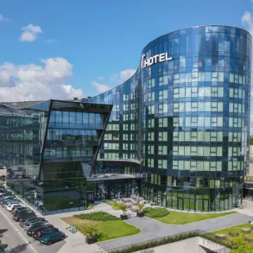 Van der Valk Hotel Gent Hotels near Ghelamco Arena