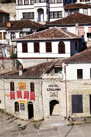 Hotel Osumi Отели рядом с достопримечательностью «Берат Касл»