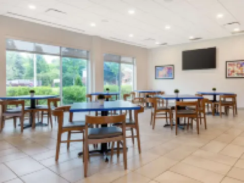 GLo Best Western Kanata Ottawa West Hotels in Ottawa