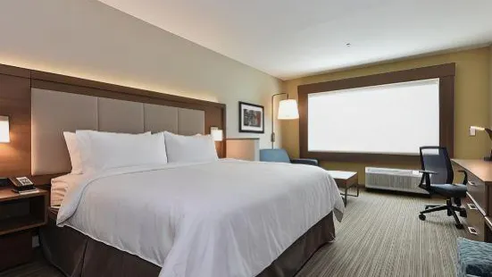 Holiday Inn Express & Suites Charlotte - Ballantyne