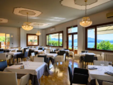 Hotel Villa Paradiso Hotels in Meina