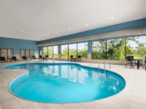 ホリデイ イン エクスプレス モーガンタウン by IHG モーガンタウンのホテル