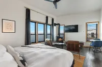 Bowline Hotel Các khách sạn ở Astoria