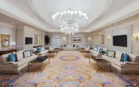ดิ พลาซ่า โดฮา, LXR โรงแรม แอนด์ รีสอร์ทส์ - อ่างจากุชชี่