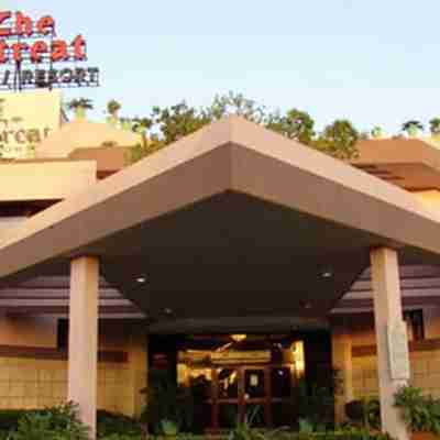 The Retreat Resort Hotel Exterior