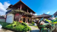 Omah Kayoe Elok Hotel a Pandanrejo