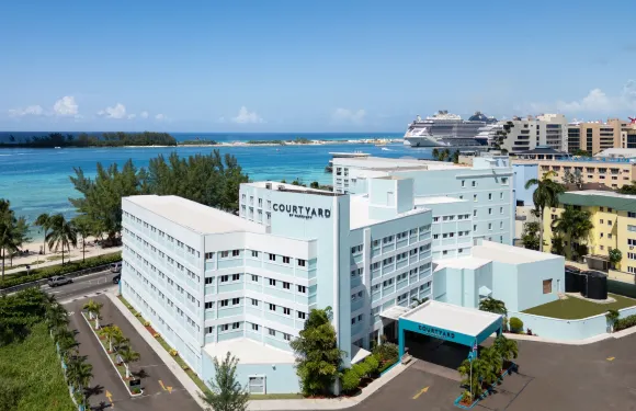 拿騷市中心／賈卡努海灘萬怡酒店