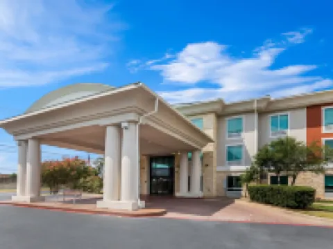 Holiday Inn Express & Suites AUSTIN SW - SUNSET VALLEY by IHG Hotels near Garrison Park