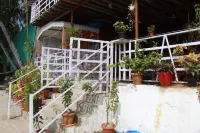 Lira Beach Place Hotels in Parra