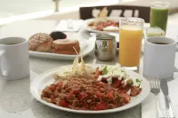 Varali Grand Hotel