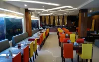 Jelita Bandara Hotel Airport Hotels in Landasan Ulin Utara