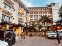 Hotel Pokhara Village & SPA Hotel a 