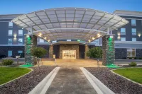 Holiday Inn & Suites Decatur-Forsyth Hotels in Macon County