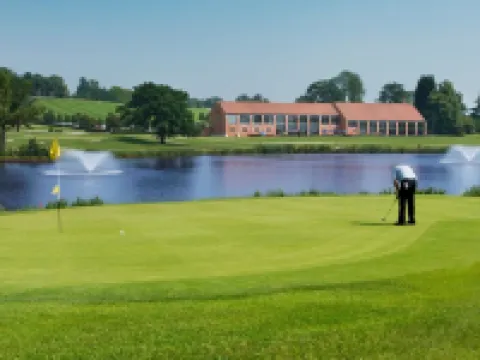The Warwickshire Hotel and Country Club Hotels in Warwick