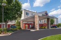 Fairfield Inn & Suites Frederick Отели в г. Балленджер Крик