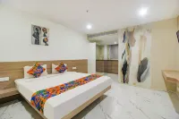 FabHotel SSR Fern Suites - 100M from Gsm Mall Madeenaguda GSM 몰 & 멀티플렉스 주변 호텔