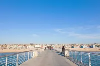 Holiday Inn Express & Suites Hermosa Beach Hotels in Redondo Beach