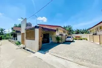 RedDoorz @ Shine Guest House Tebing Tinggi Hotel dekat Pantai Romantis