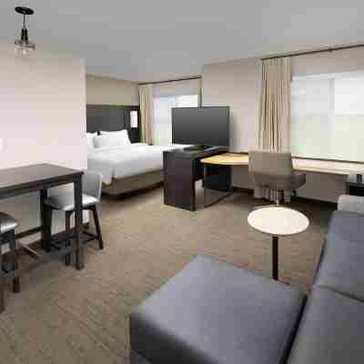 Residence Inn Modesto North Rooms