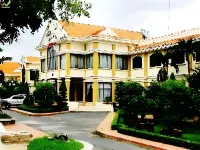 Chuong Duong Hotel Hotels near Coconut Dao Relics