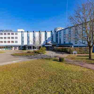 Mercure Lyon Est Villefontaine Hotel Exterior