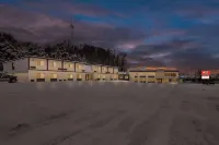 Econo Lodge Manistee Hotels in Manistee