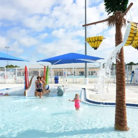 Free Bikes, Kayaks, Sup's and More! - Your Going to Love This Penthouse Suite!