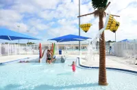 Free Bikes, Kayaks, Sup's and More! - Your Going to Love This Penthouse Suite! - Beach