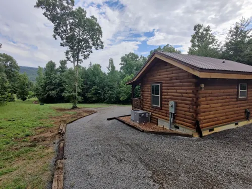 Bennett Lake Tiny Cabin