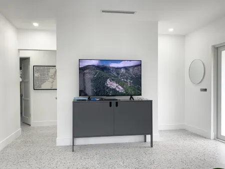 NEWLY Remodeled home with stock tank pool near Coral Gables