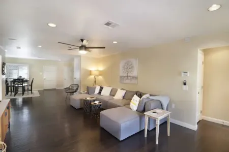 🖤of Central Phx💎🌇4 bed, Walking distance to Encanto Park Отели рядом с достопримечательностью «Аризона Стейт Юниверсити Даунтаун Финикс Кампус»