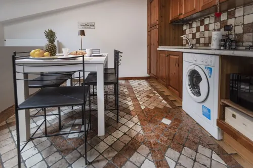 Alley 15, apartment in the historic center of Malcesine.