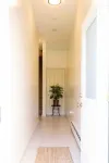 3rd Floor- Lovely, spacious, modern 1-bedroom apt.